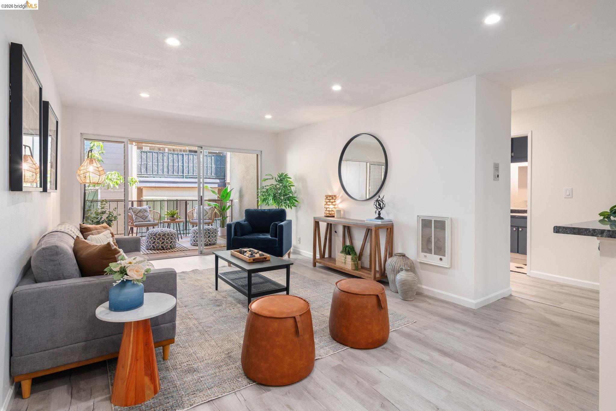 567 Oakland Avenue Unit: 211