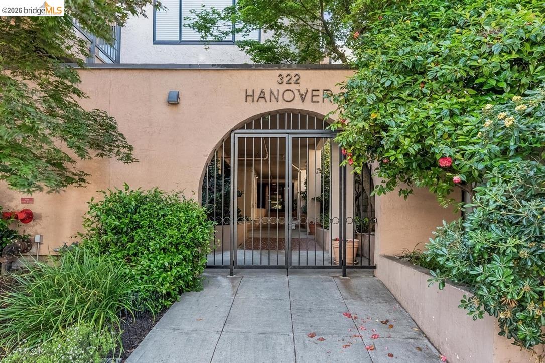 322 Hanover Ave # 212