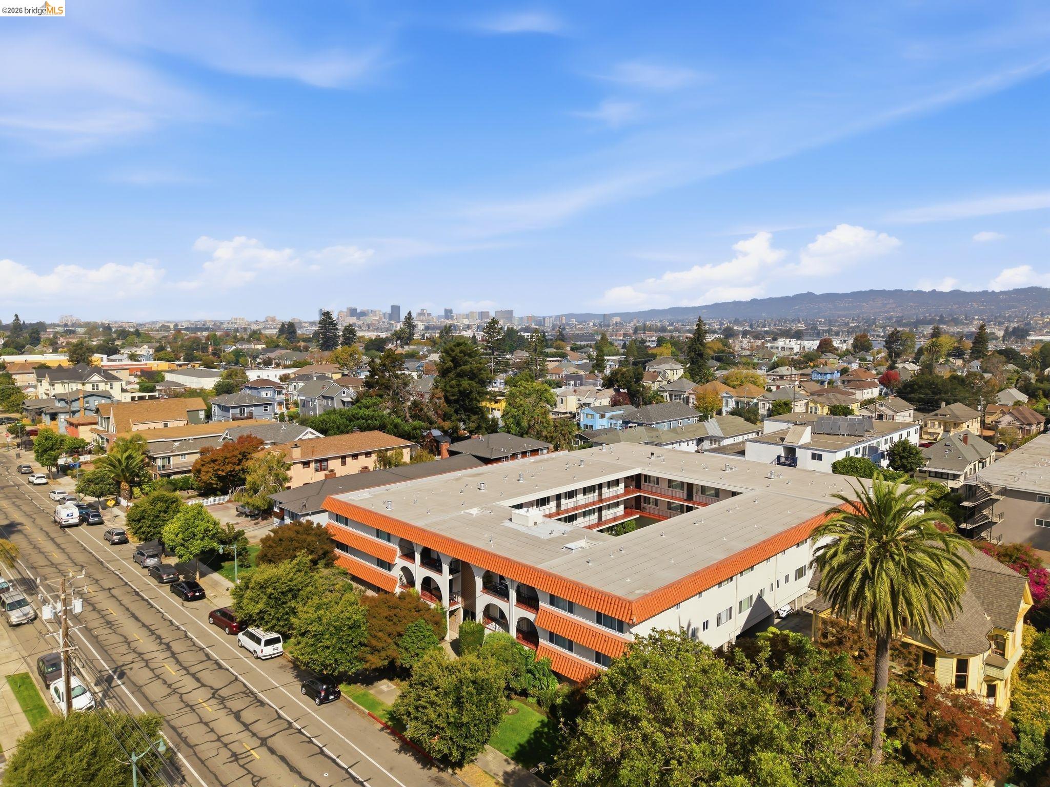 2133 Santa Clara Ave # 206