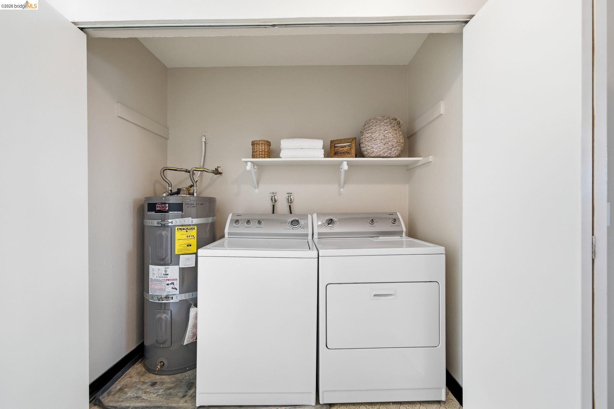 2133 Santa Clara Ave # 206