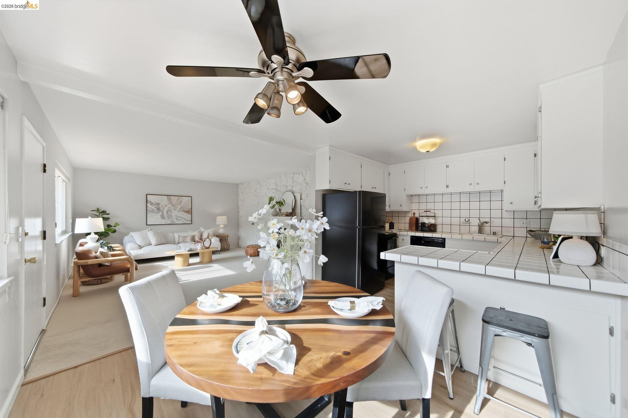 2133 Santa Clara Ave # 206