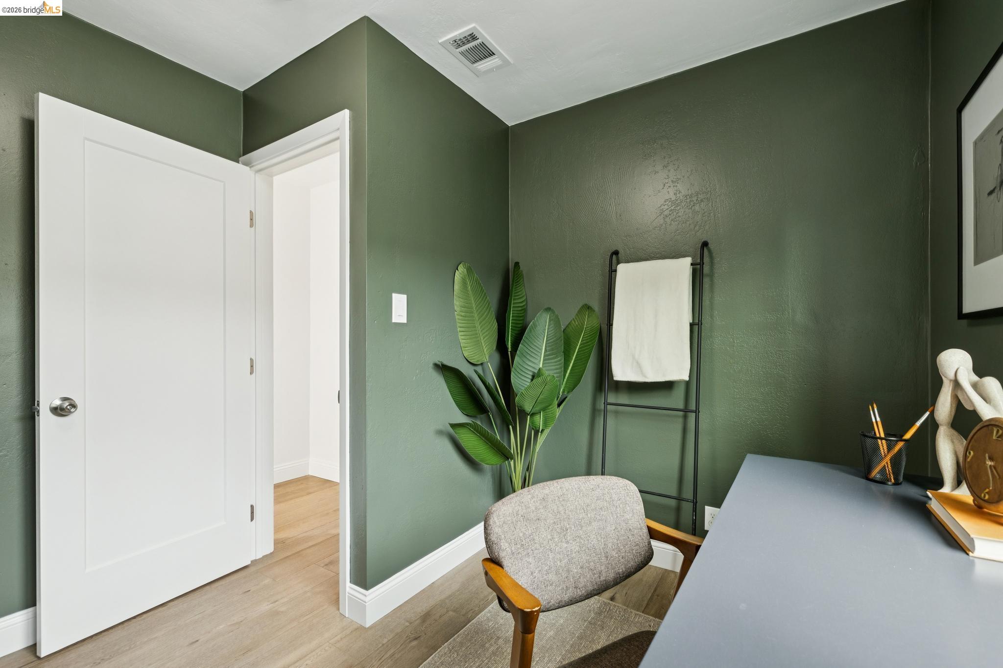 811 Lexington Ave