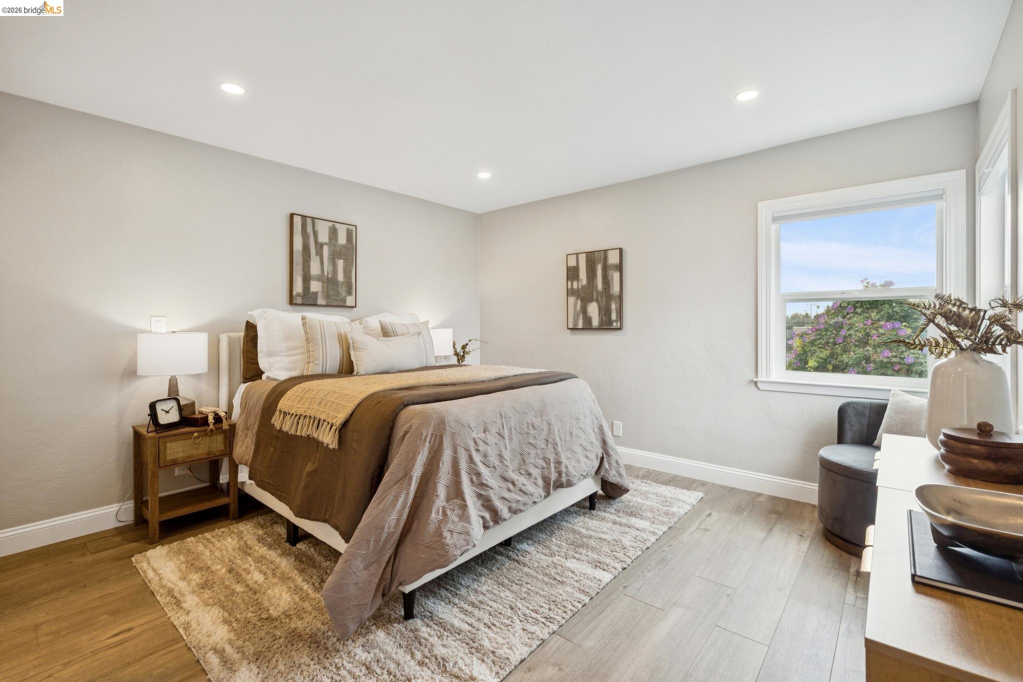 811 Lexington Ave