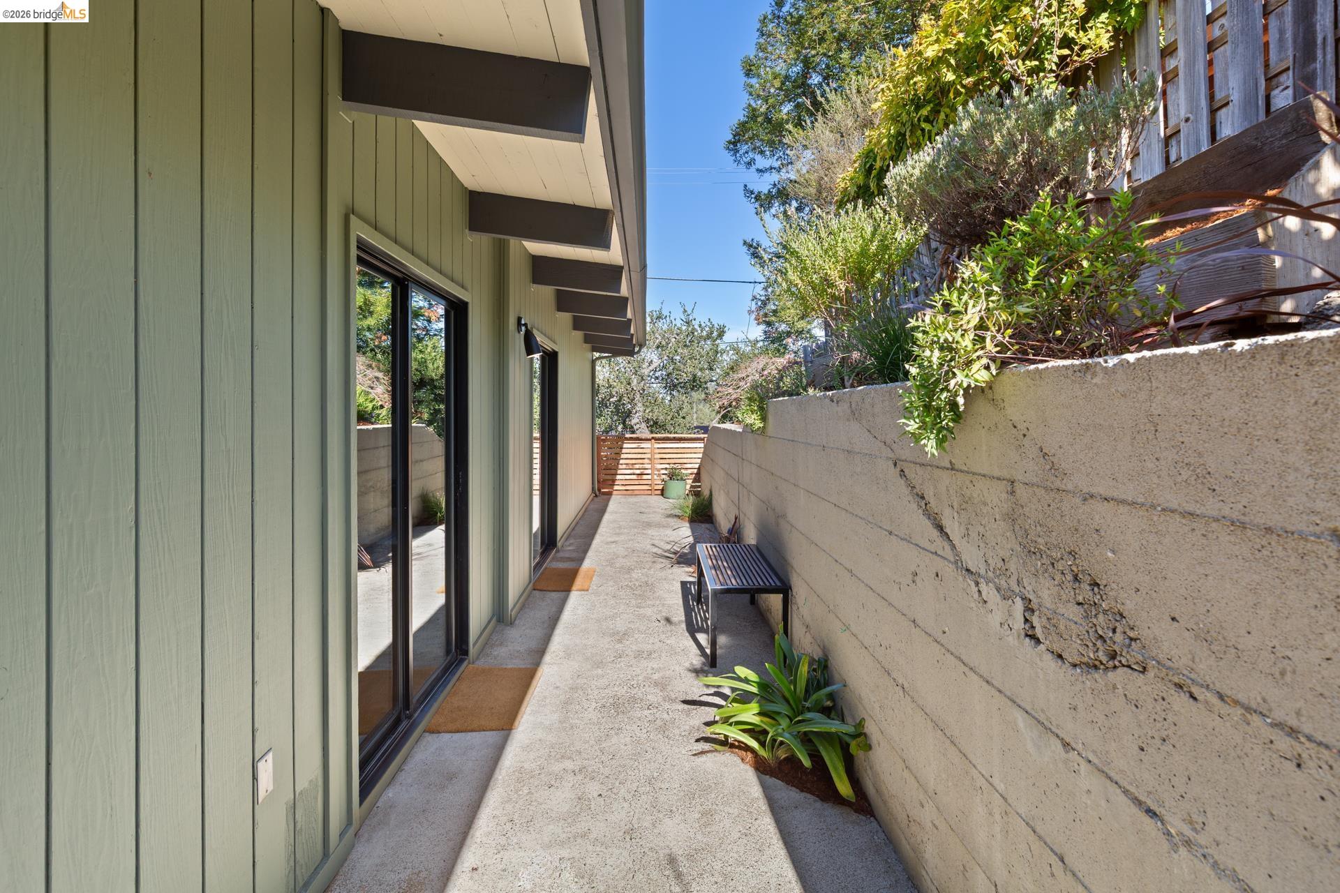 2724 Shasta Road