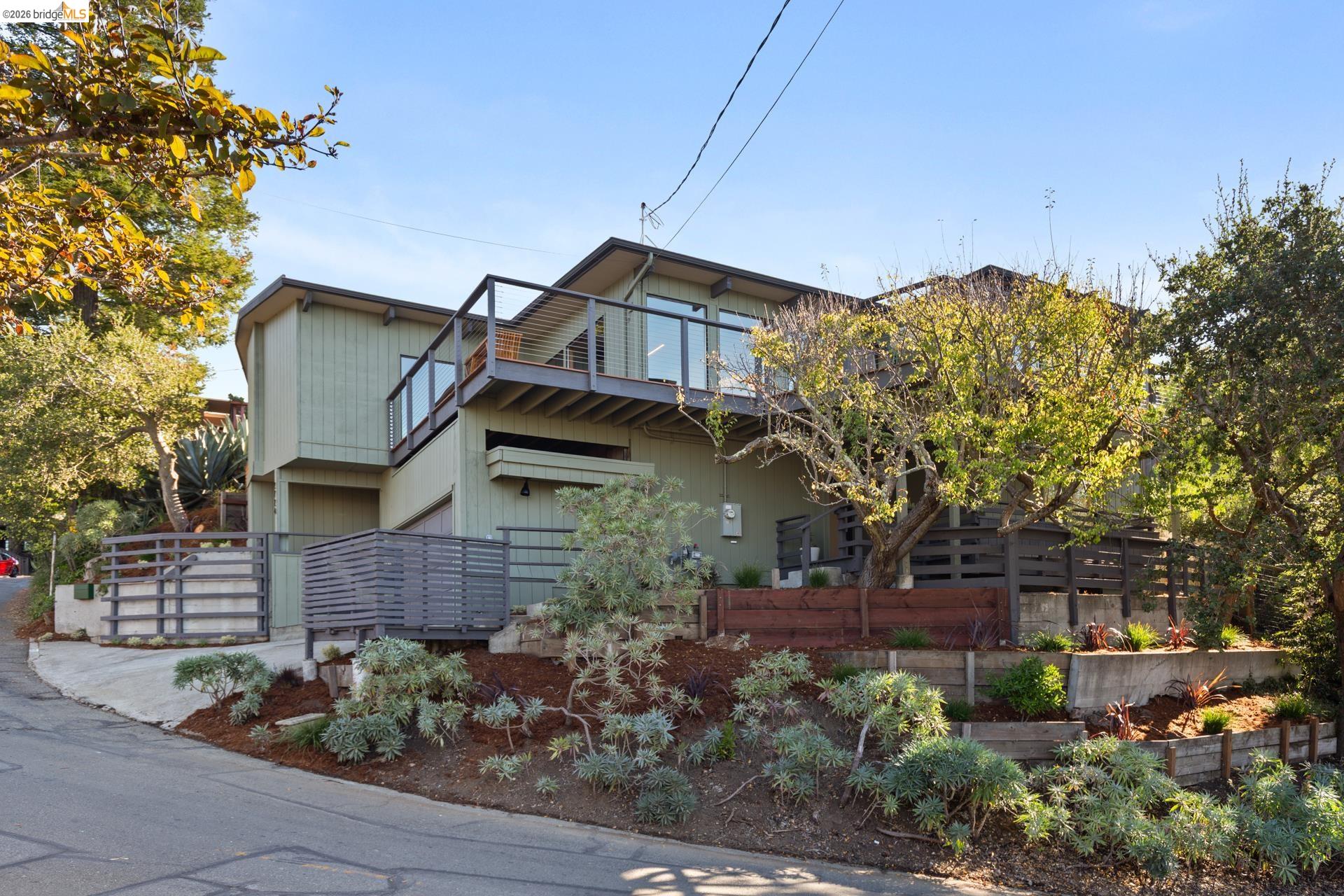 2724 Shasta Road