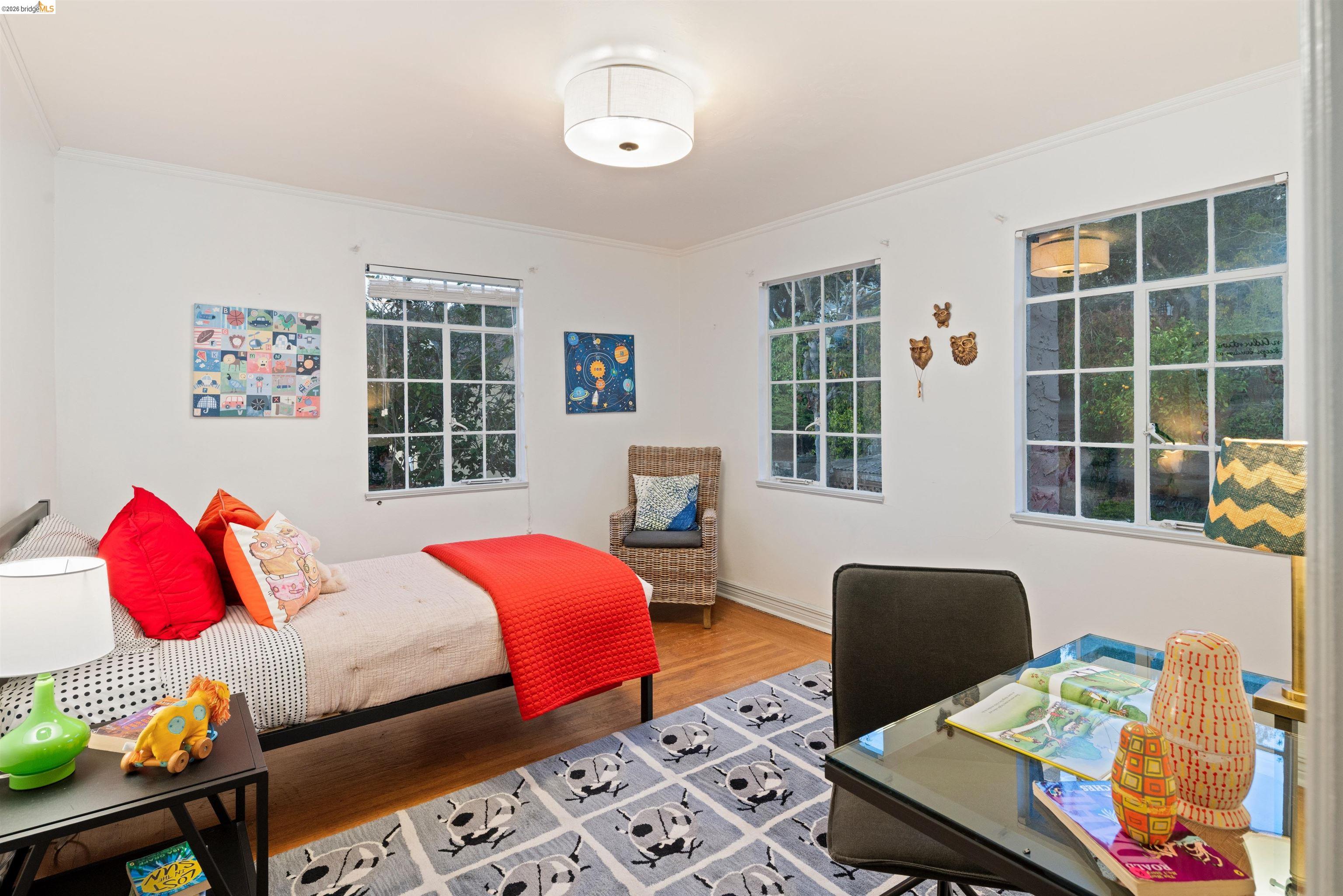 1101 Amador Ave
