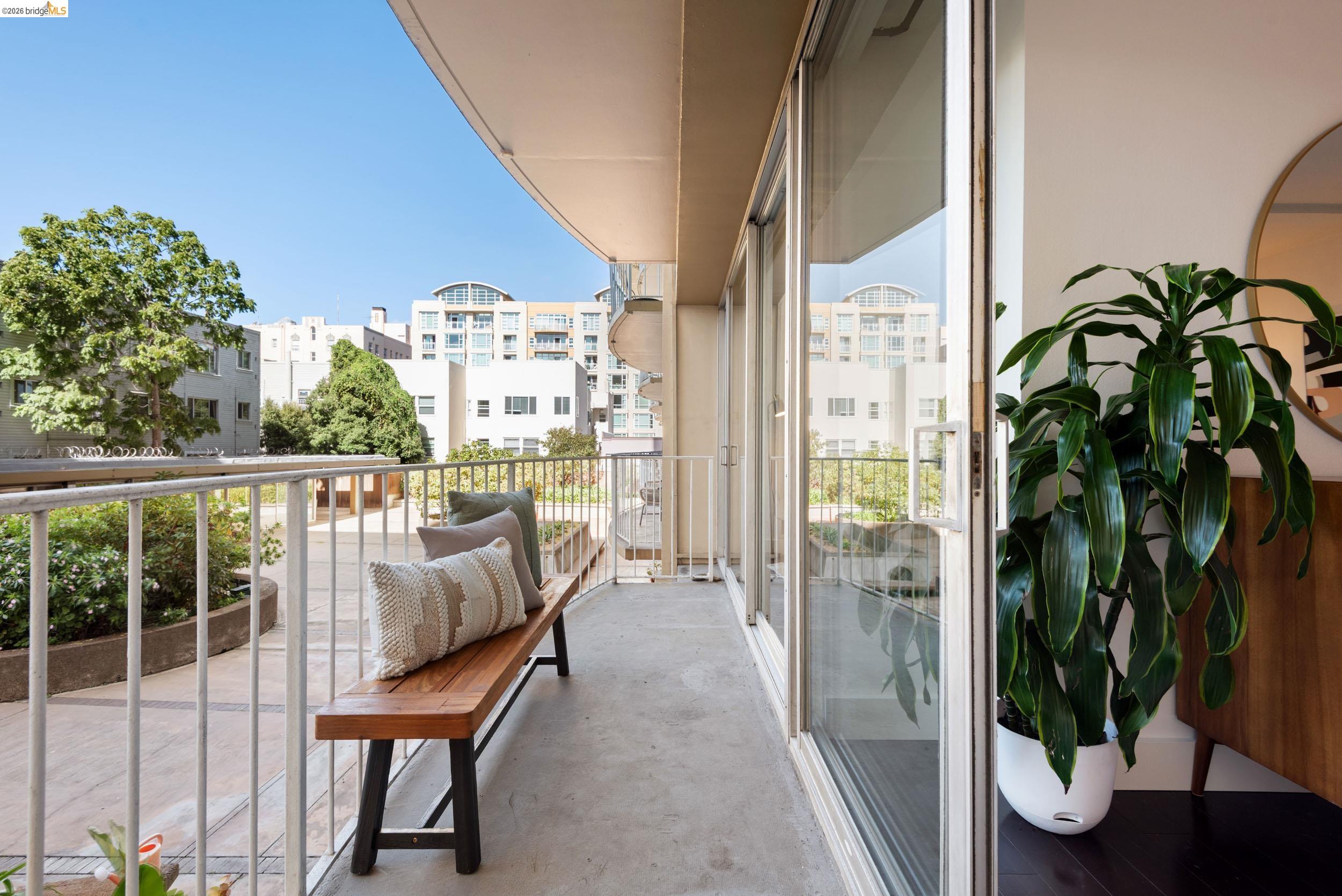 1555 Lakeside Dr # 24
