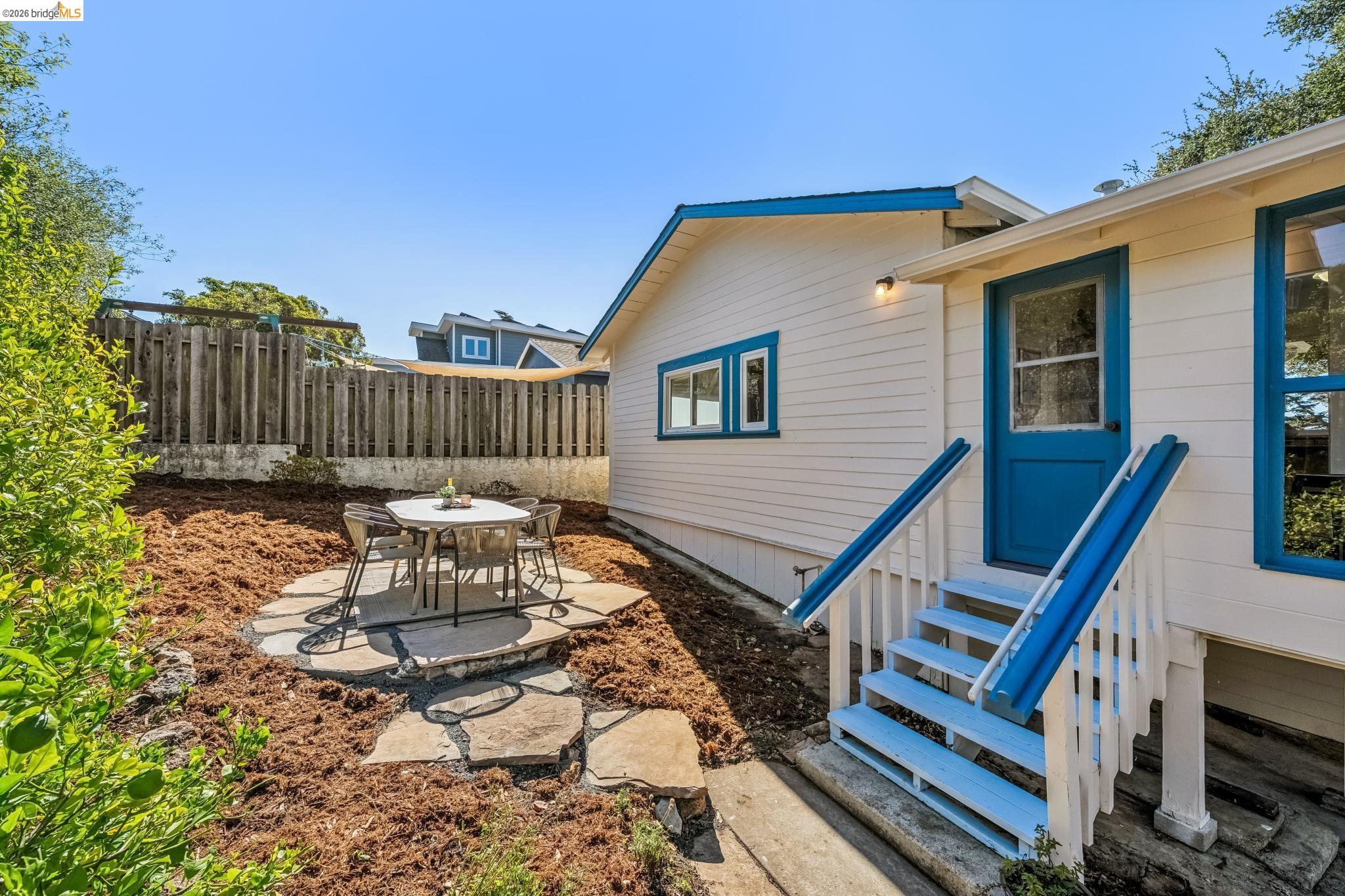 722 Avila Place