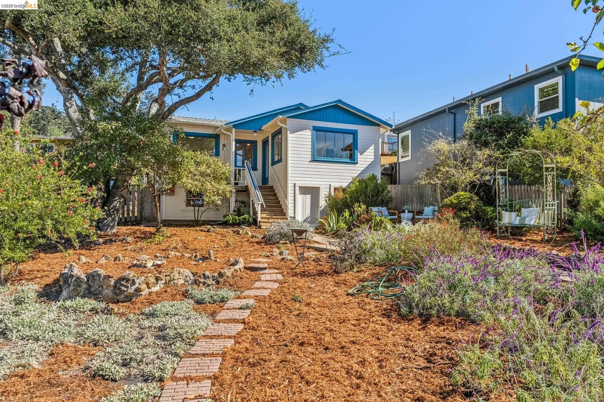 722 Avila Place