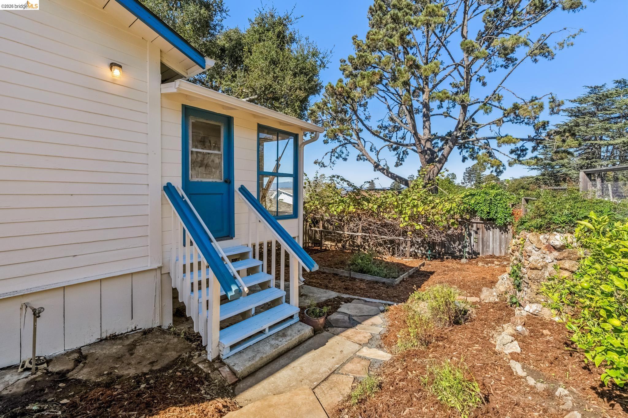 722 Avila Place