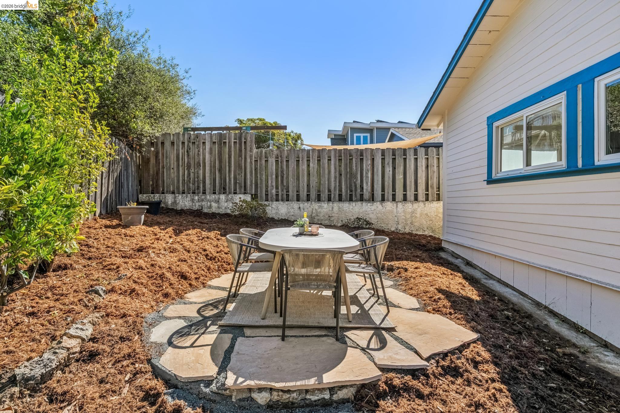722 Avila Place