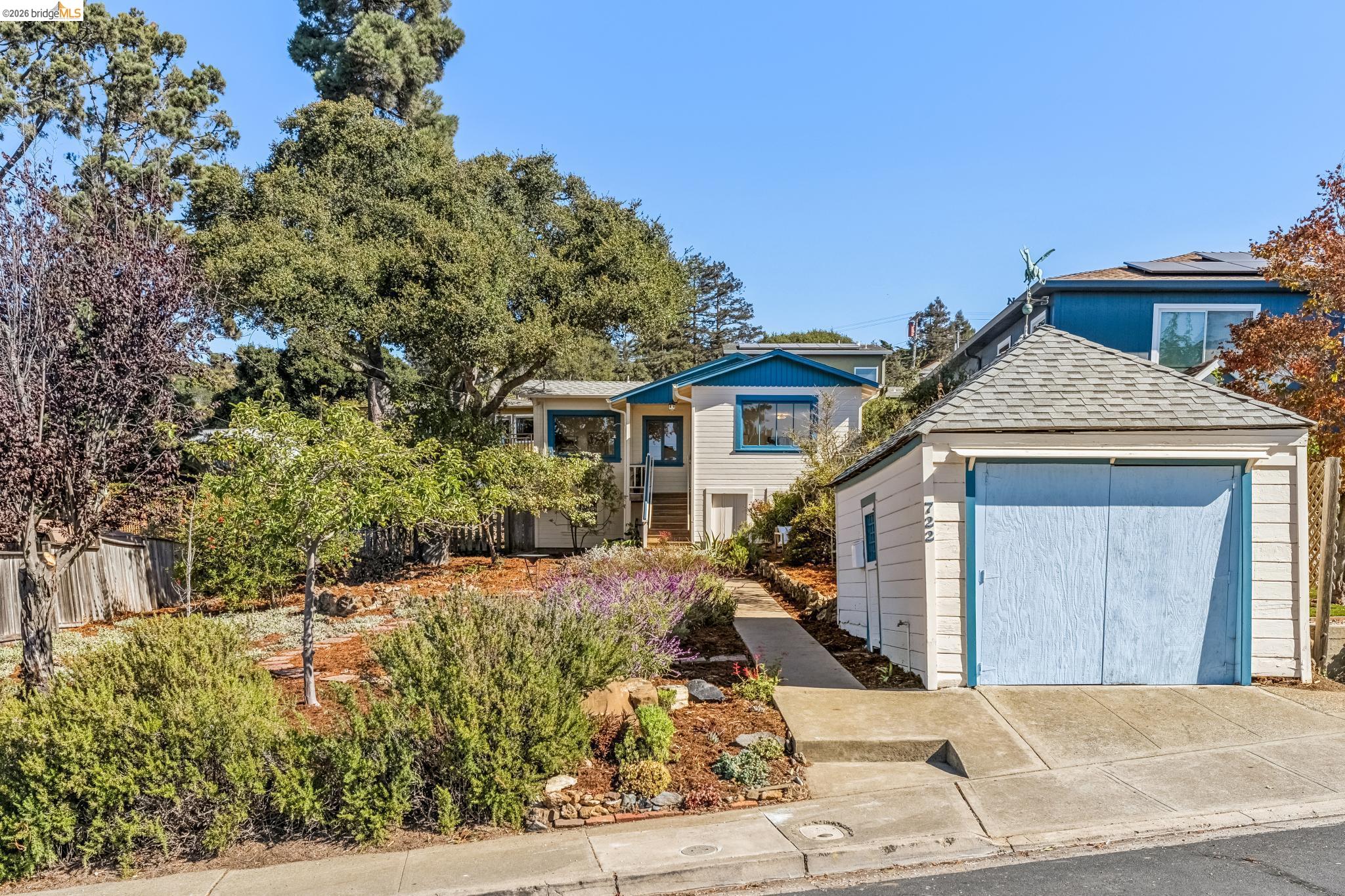722 Avila Place