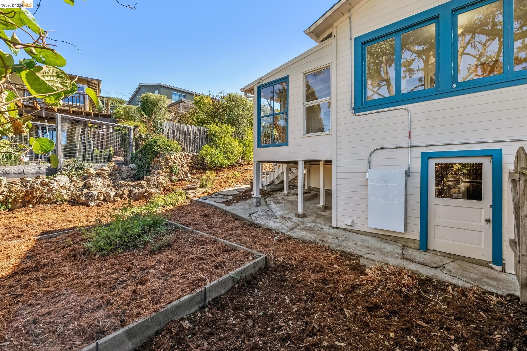 722 Avila Place