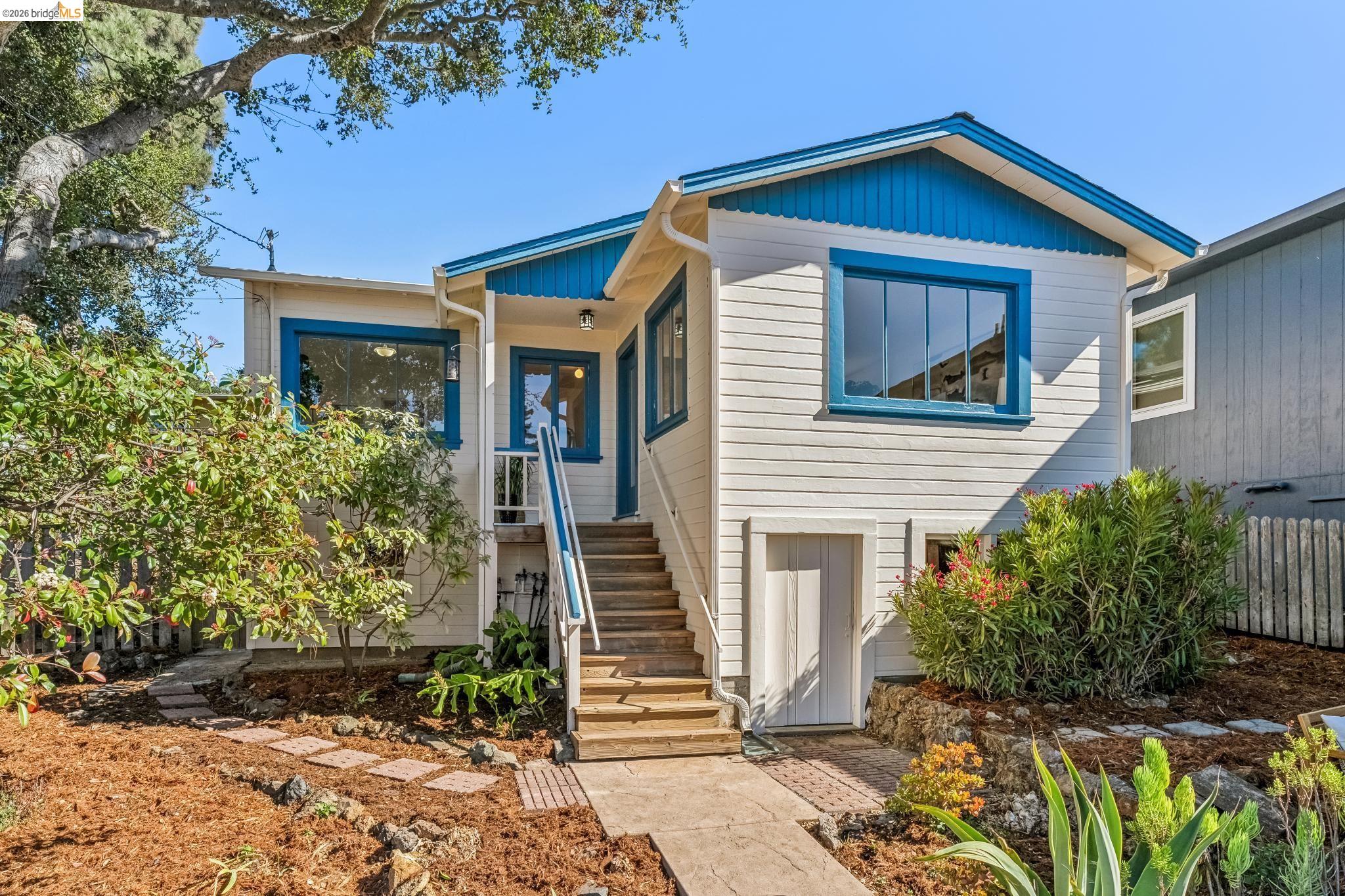 722 Avila Place
