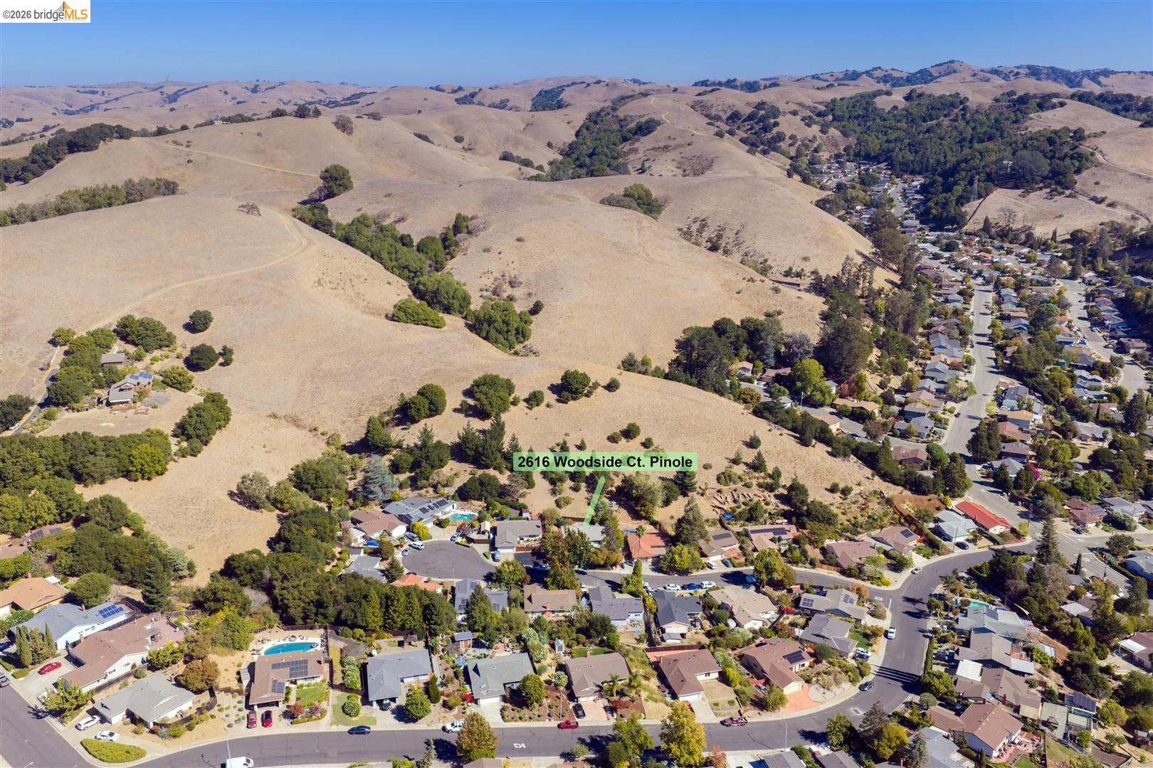 2616 Woodside Court