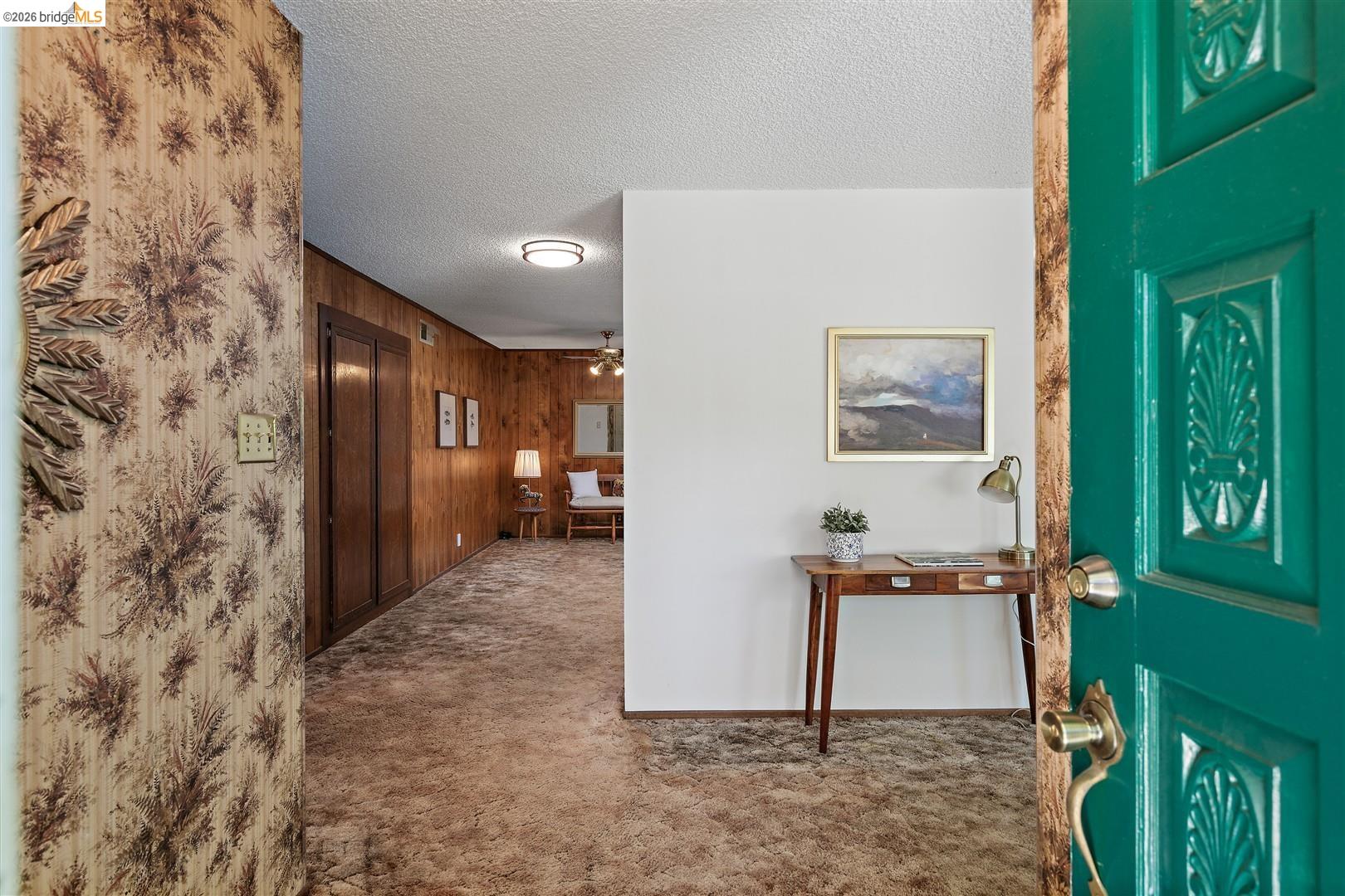 2616 Woodside Court