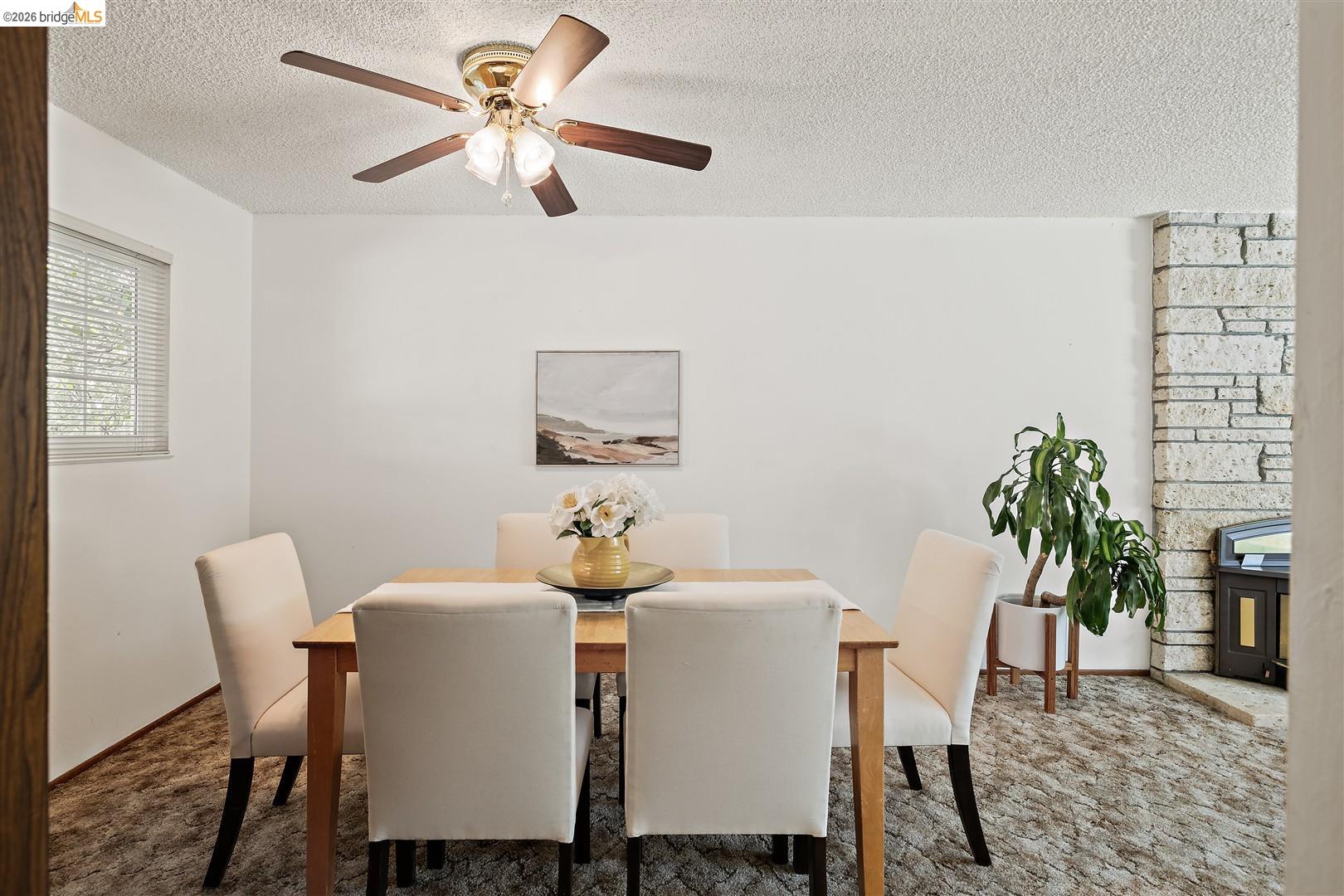 2616 Woodside Court