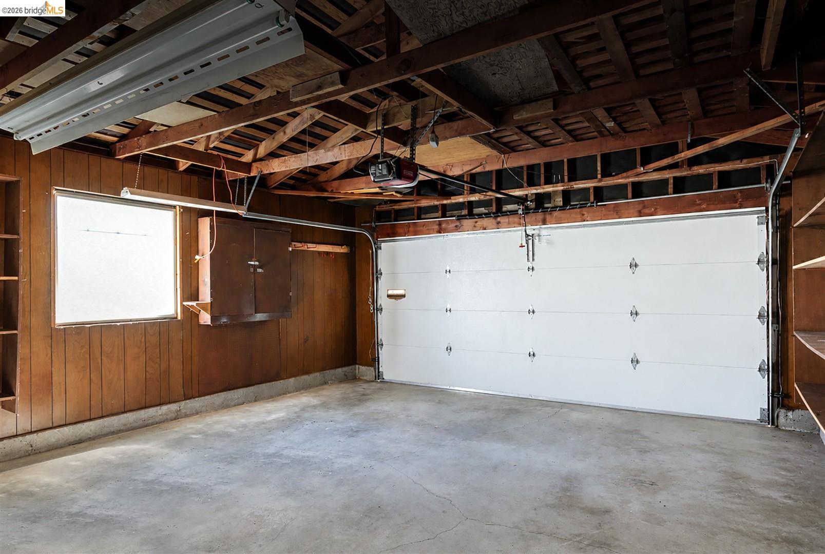 2616 Woodside Court