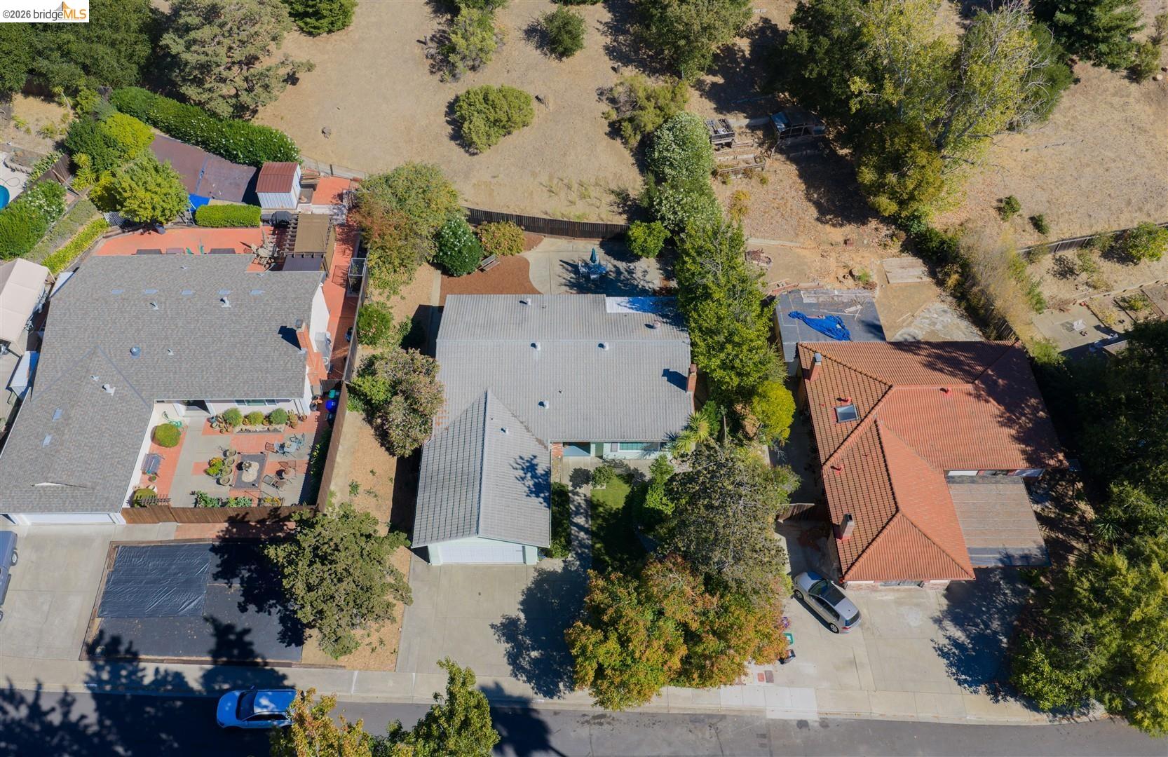 2616 Woodside Court