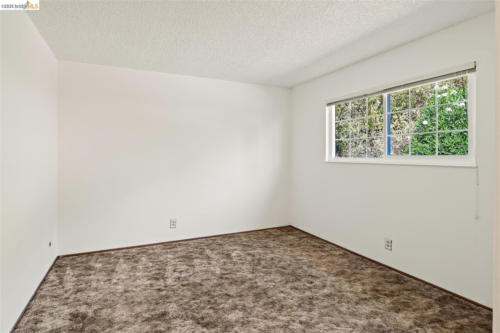 2616 Woodside Court