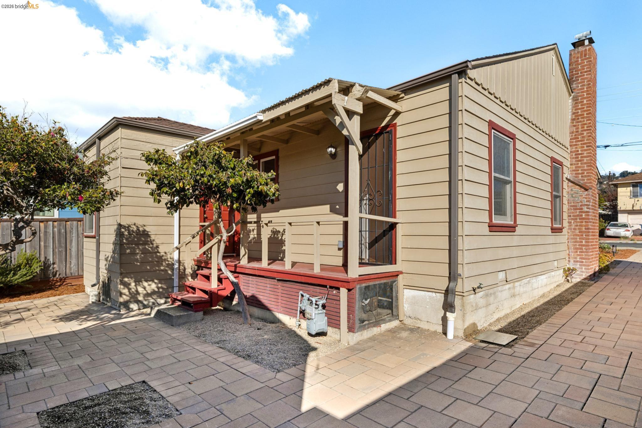 117 Carmel Ave
