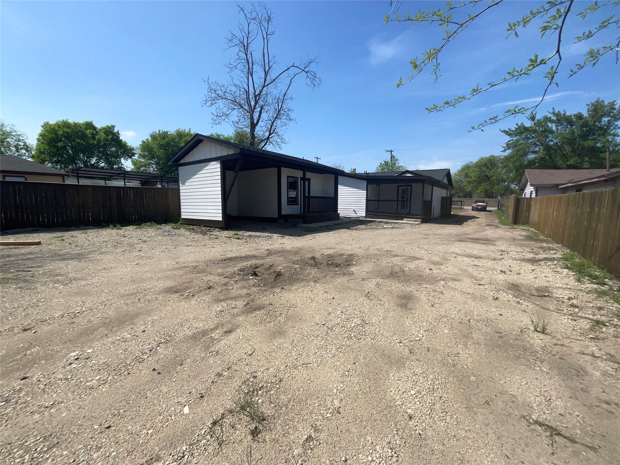 2814 Cedardale Road