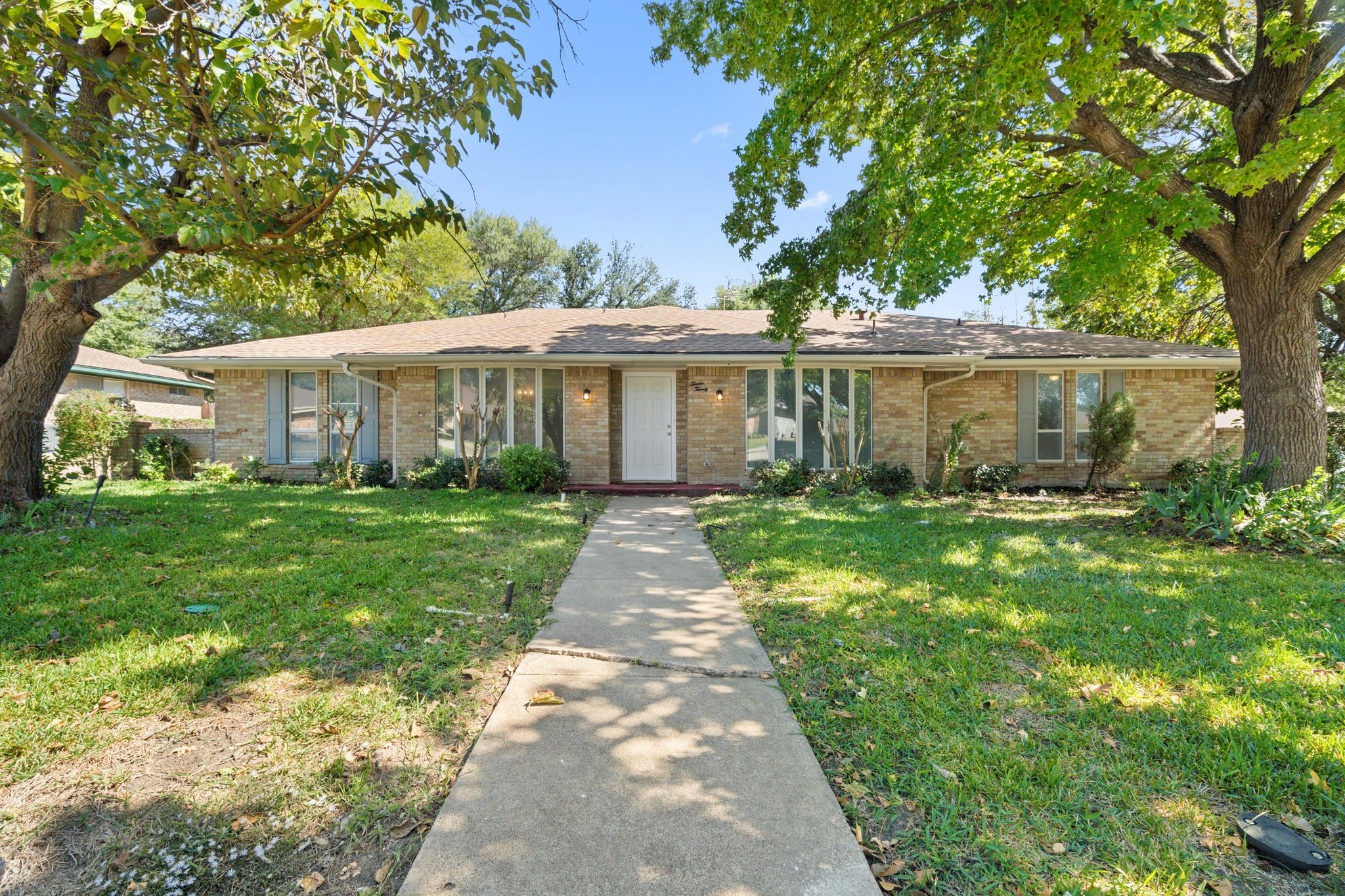 1220 Hanna Circle