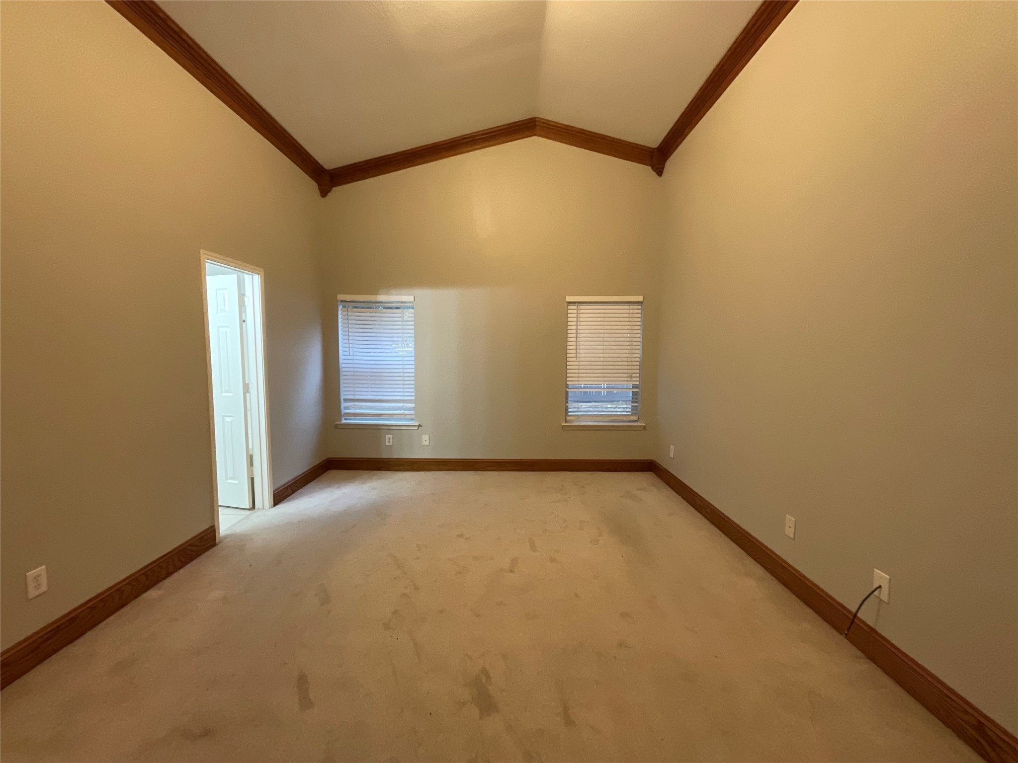 2708 Winterberry Lane