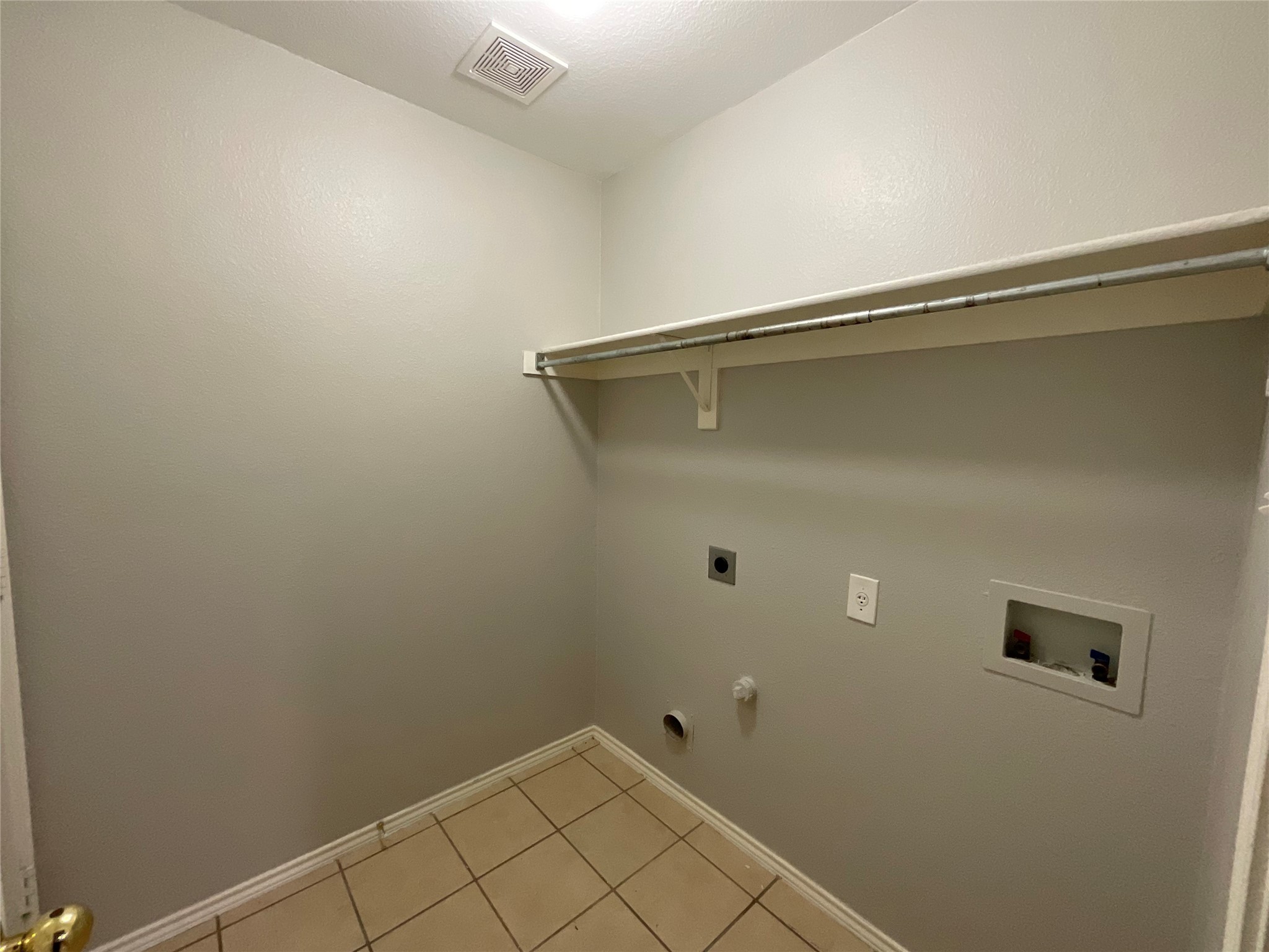 2708 Winterberry Lane