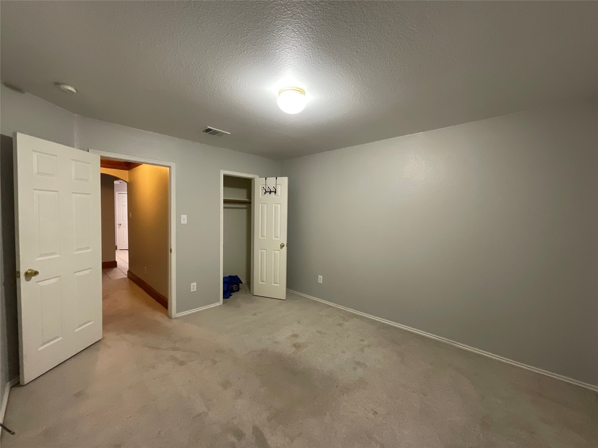 2708 Winterberry Lane