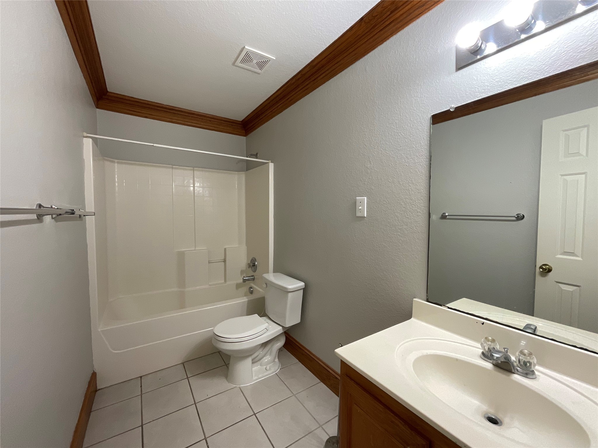 2708 Winterberry Lane