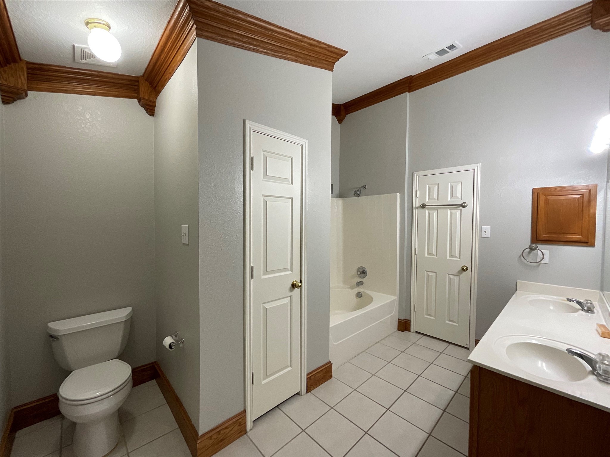 2708 Winterberry Lane