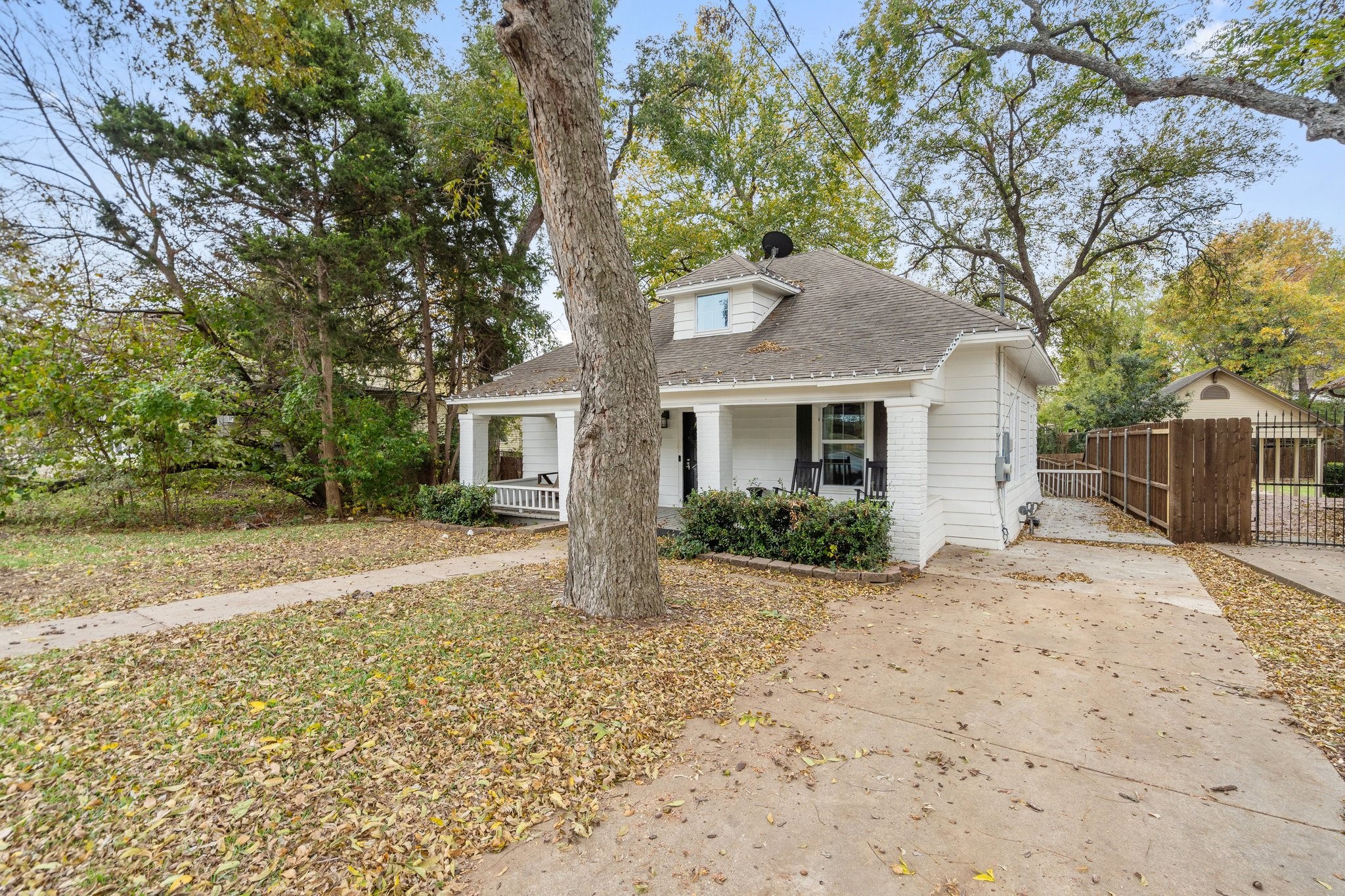1105 W Main Street