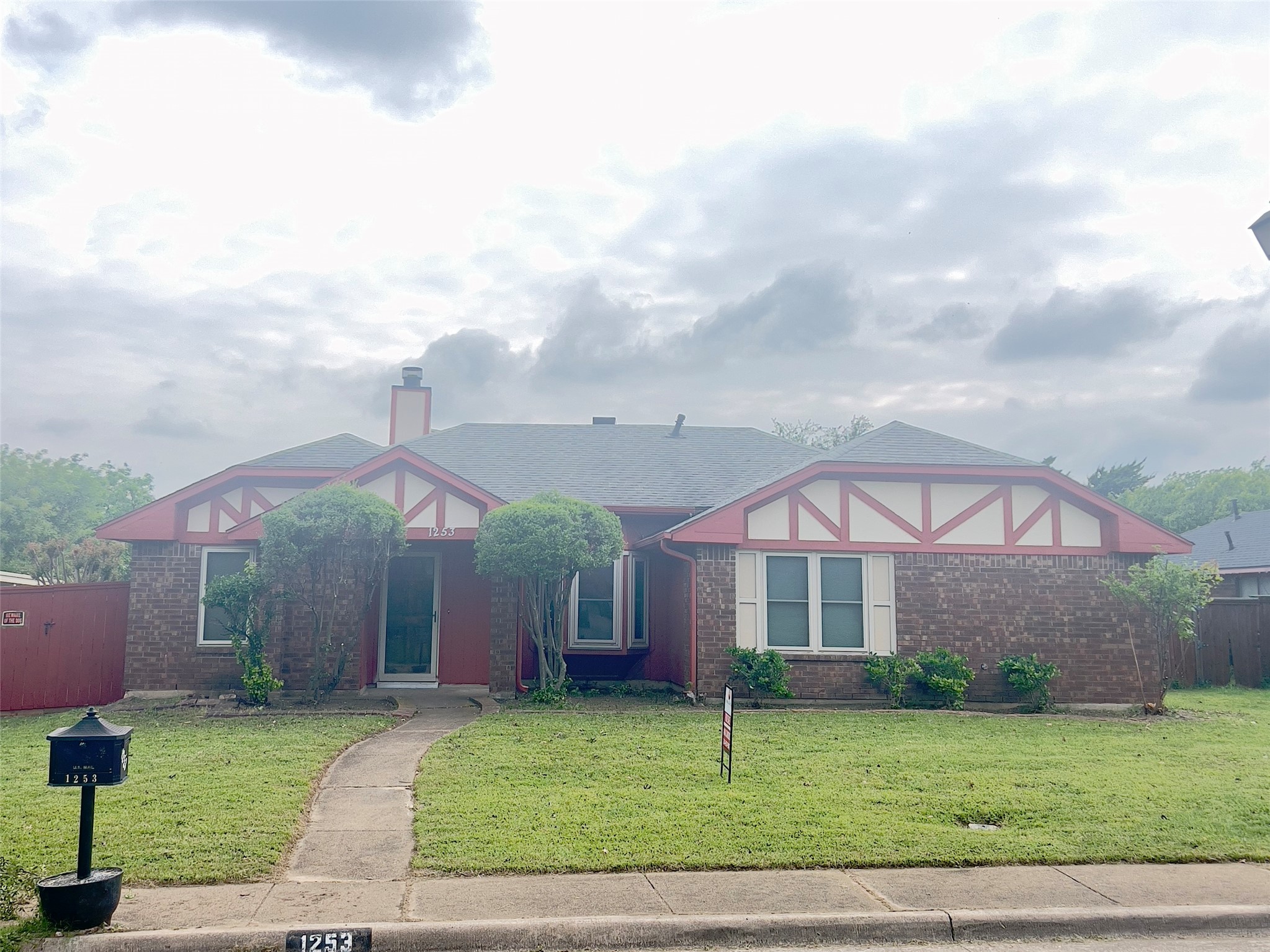 1253 Essex Drive