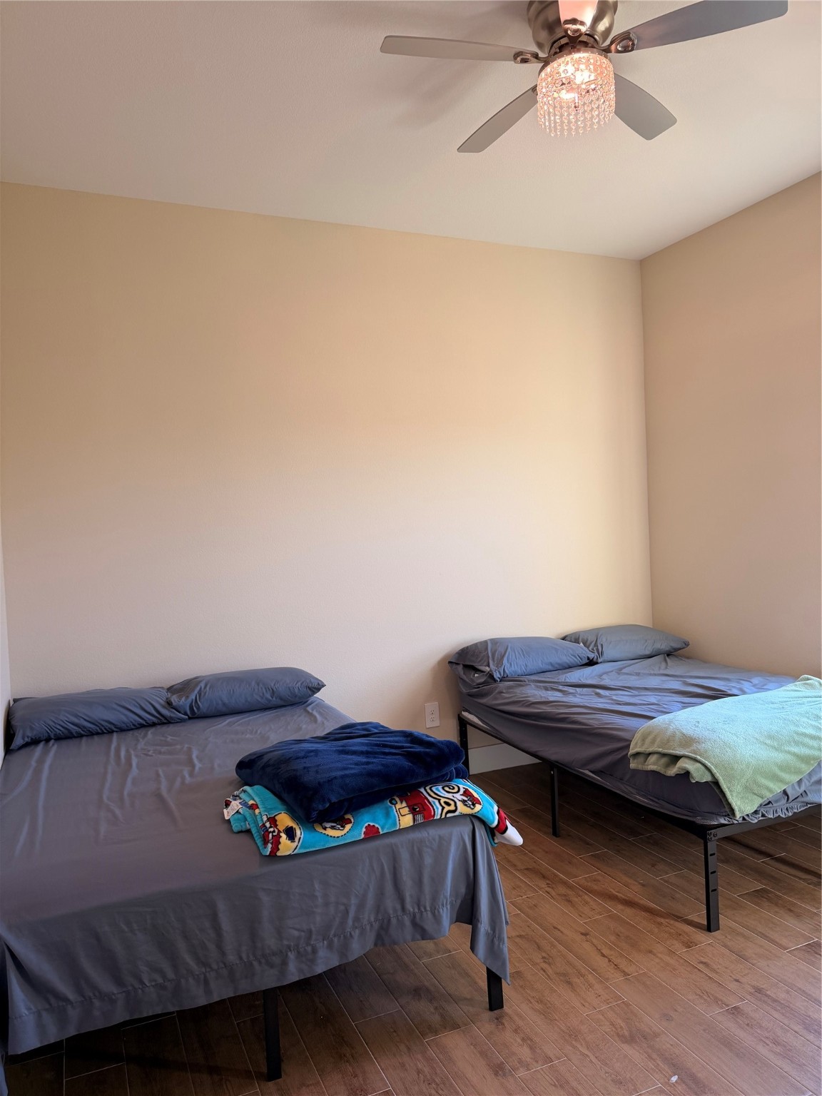 9013 W Shoreline Drive