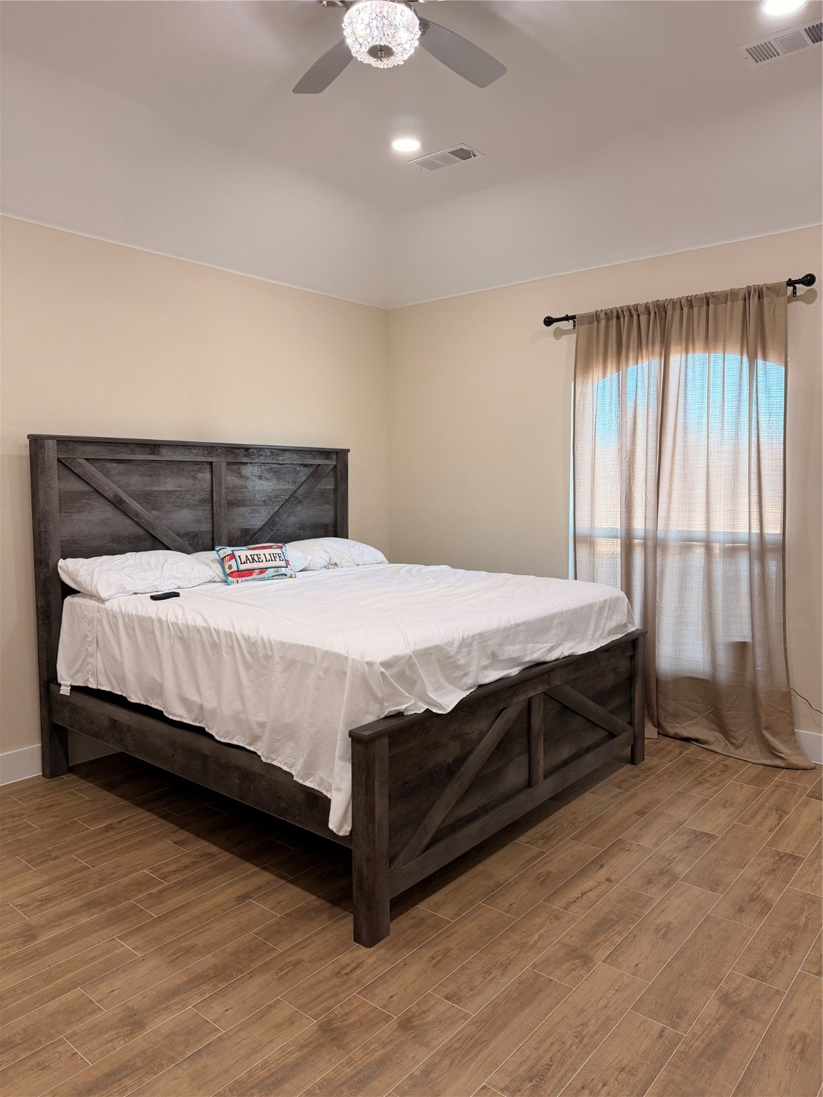 9013 W Shoreline Drive