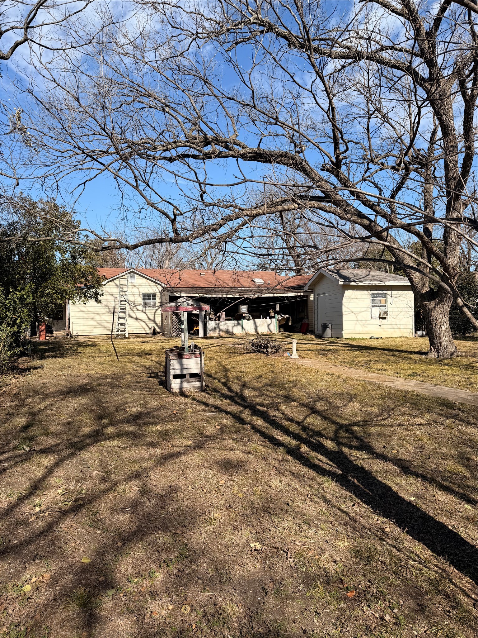 114 E Park Place Drive