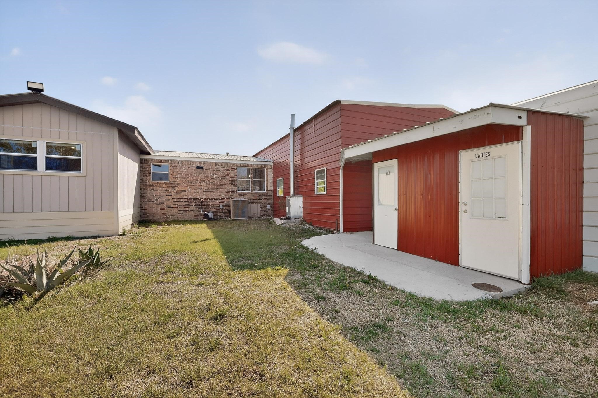 18729 County Road 620
