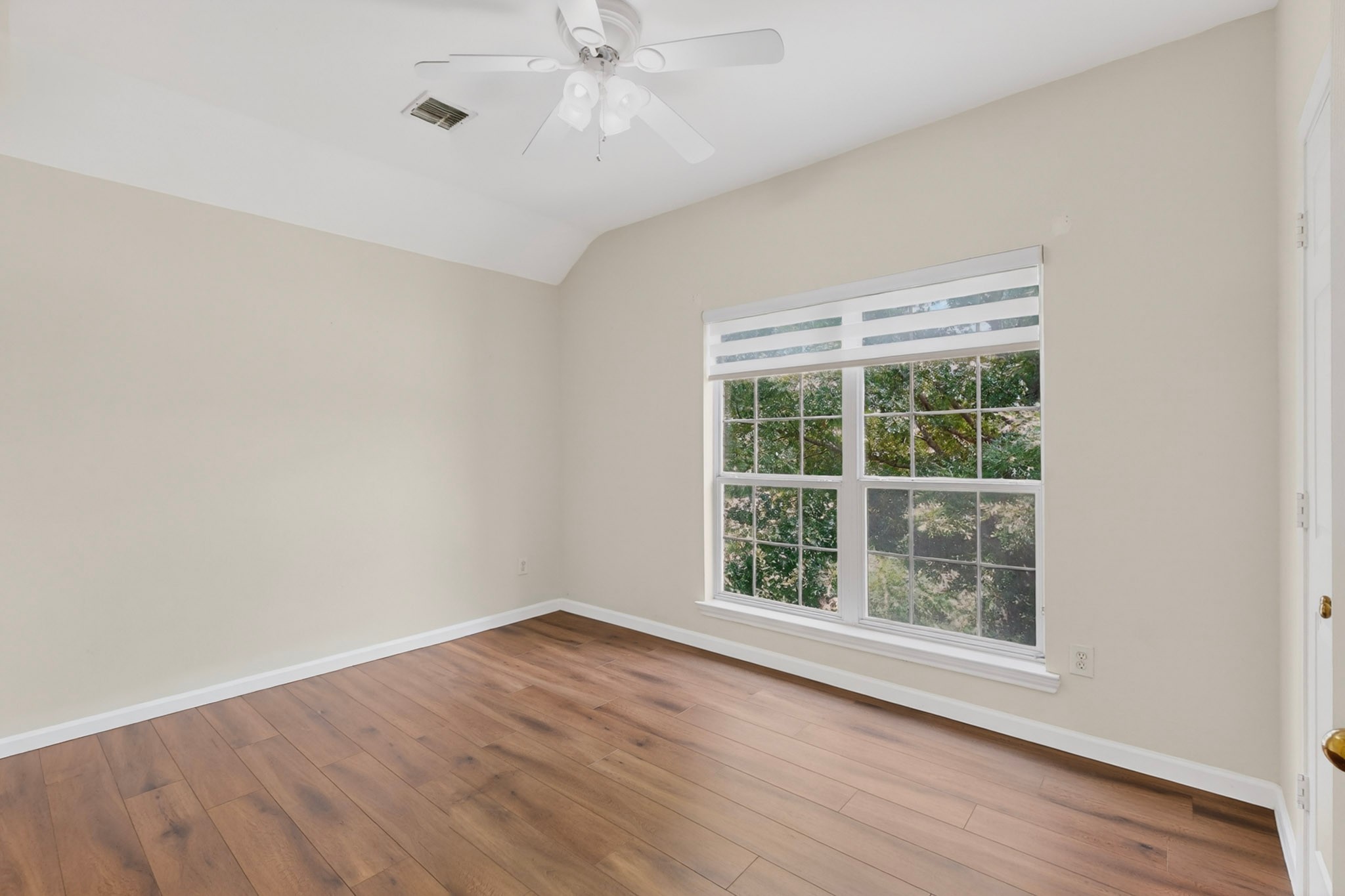 409 Graywood Court