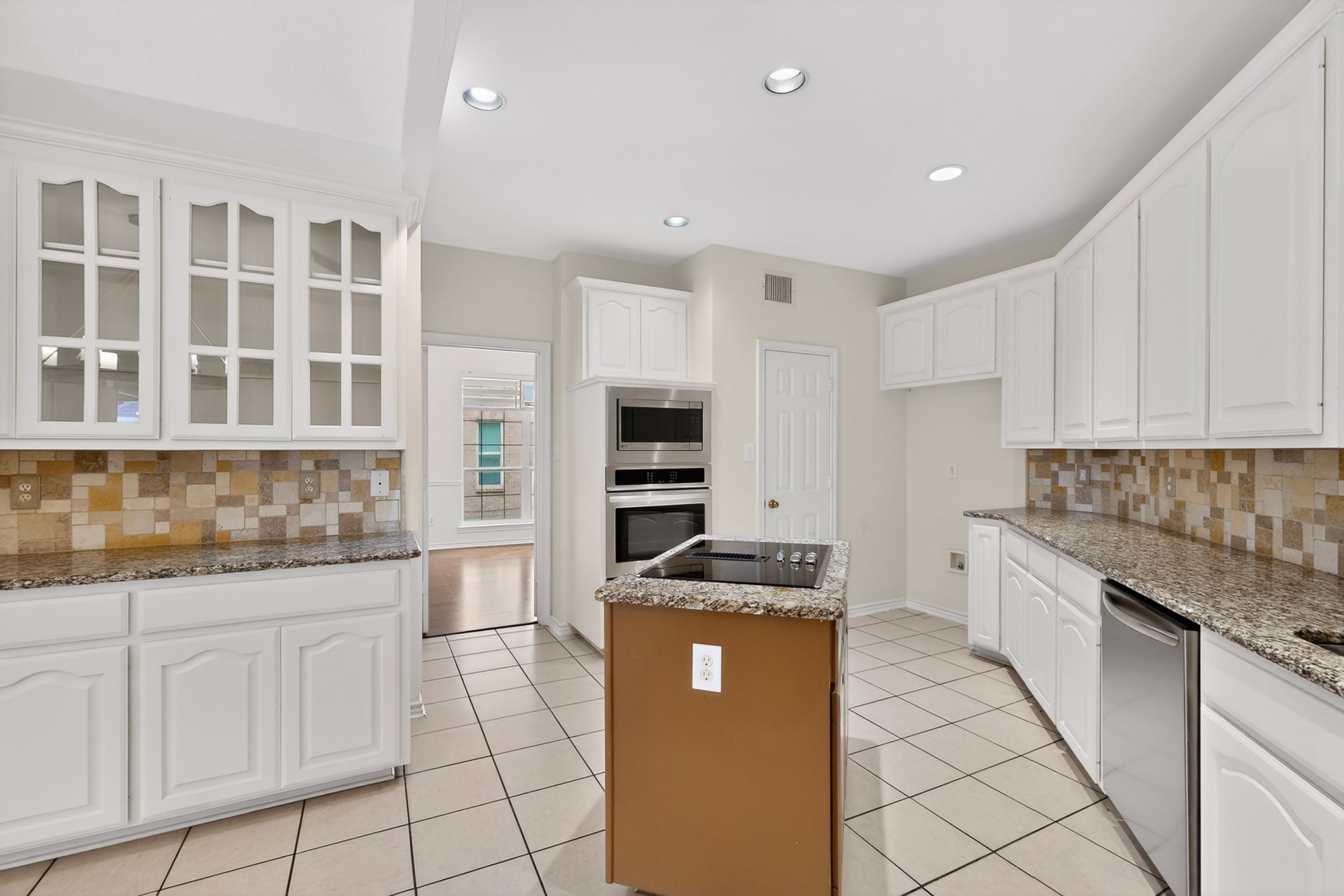 409 Graywood Court