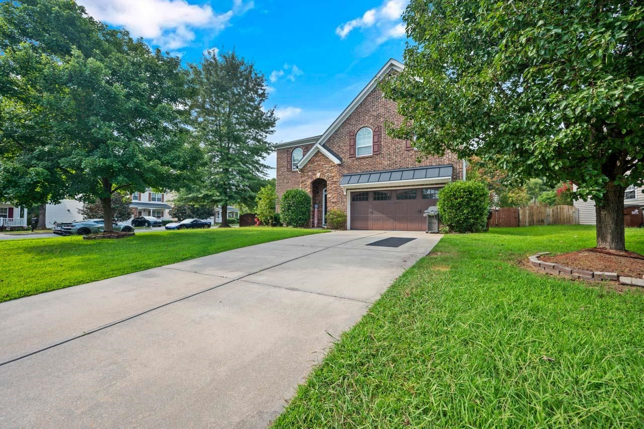 5869 Sparrows Nest Way