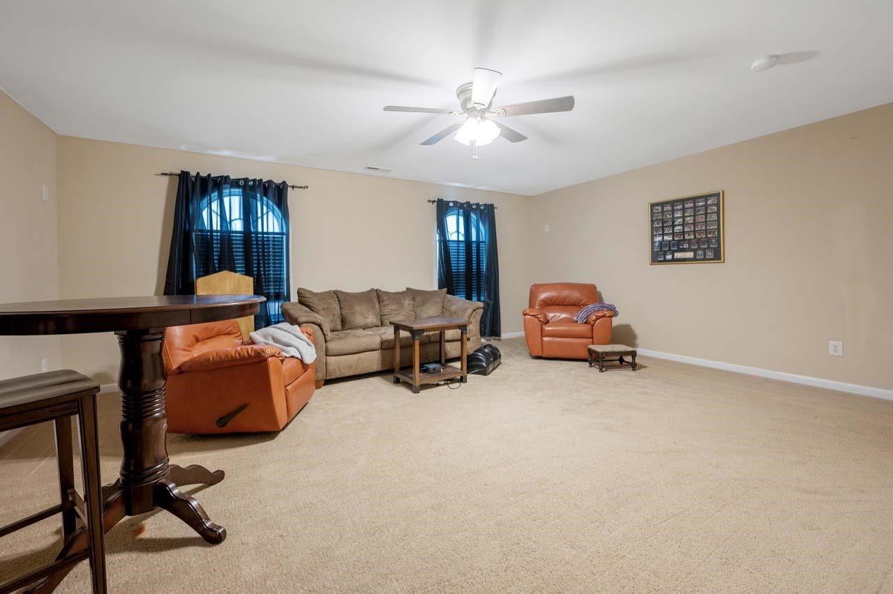 5869 Sparrows Nest Way