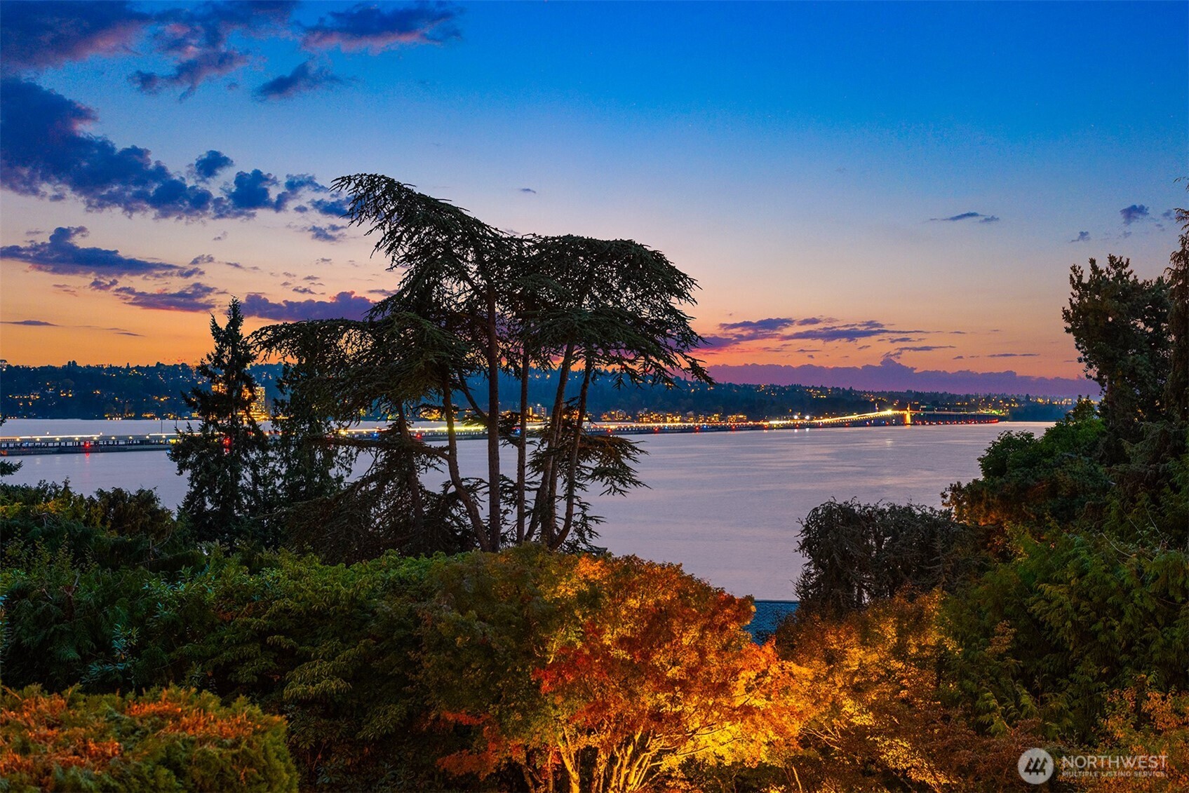 3443 Evergreen Point Road