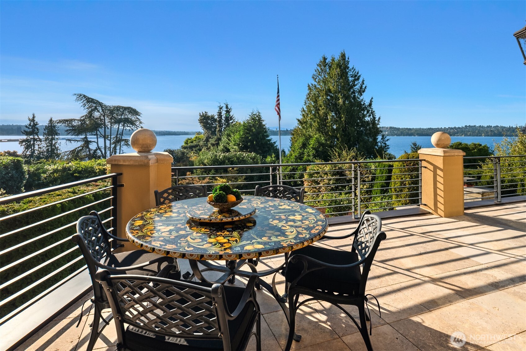 3443 Evergreen Point Road