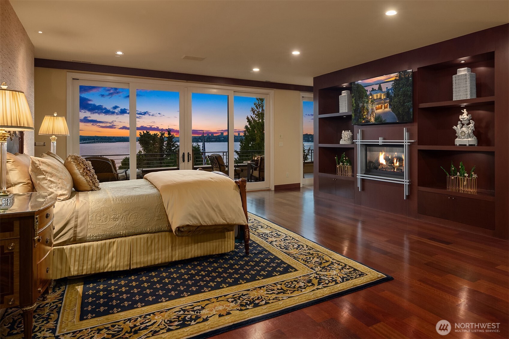 3443 Evergreen Point Road