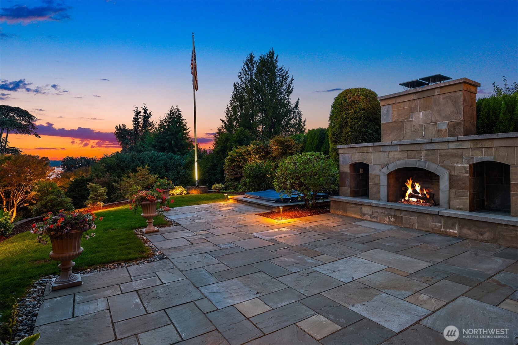 3443 Evergreen Point Road