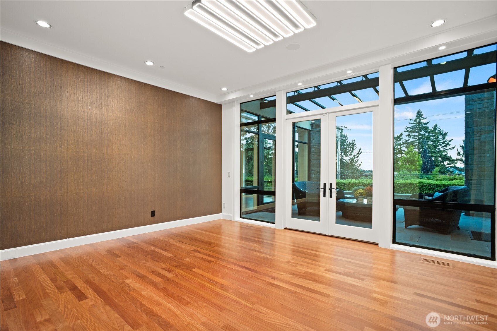 9632 Lake Washington Blvd NE