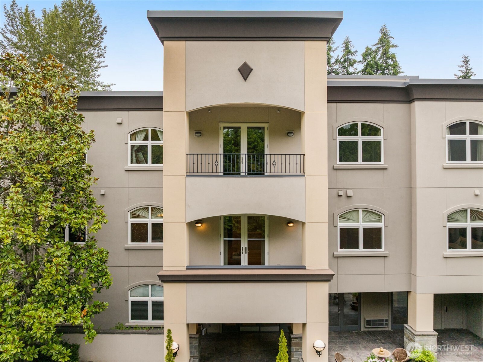 10398 NE 17th Street Unit: 206