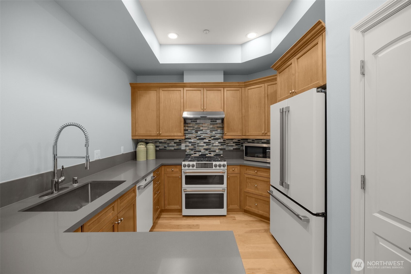 10398 NE 17th Street Unit: 206