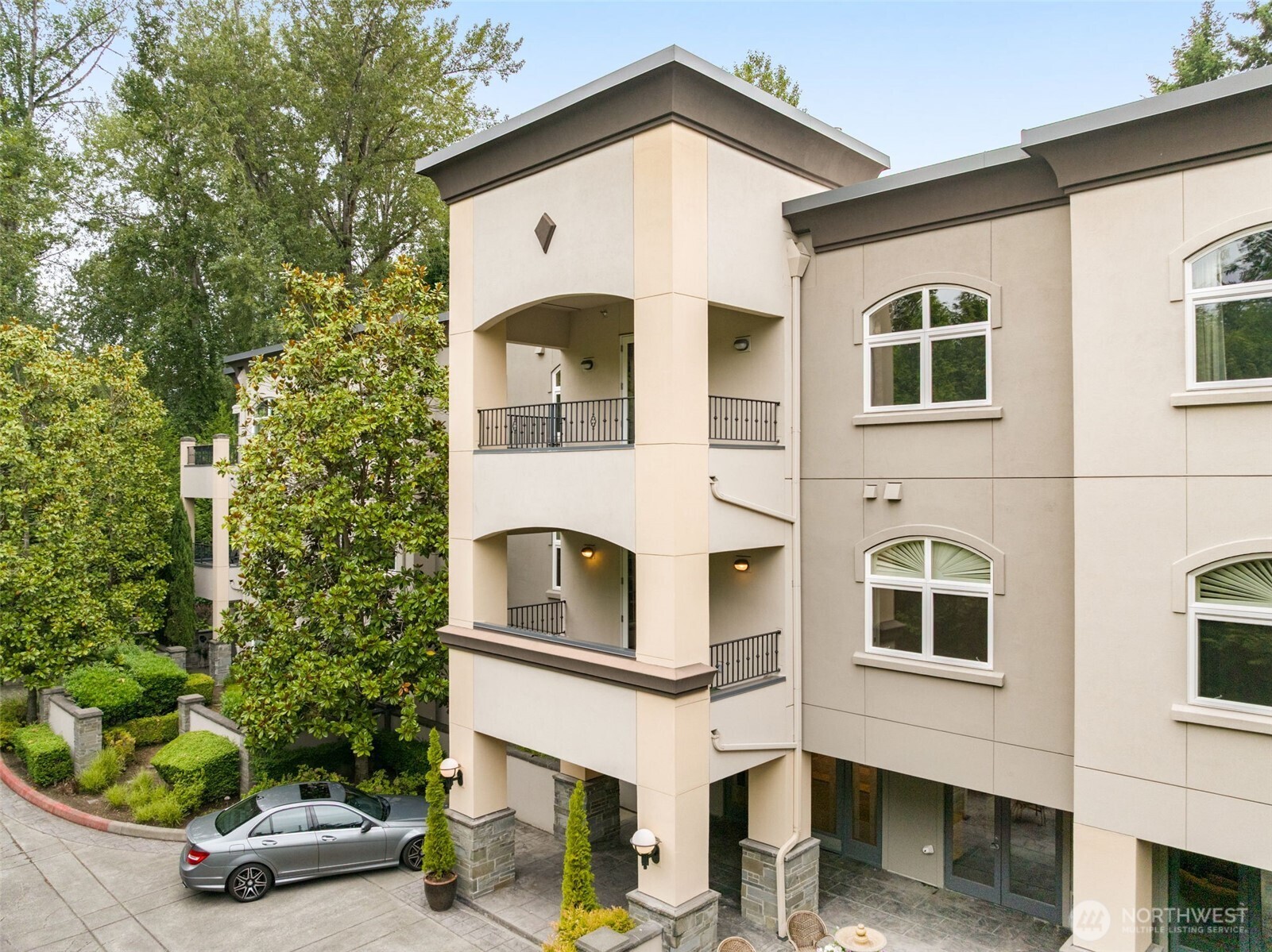 10398 NE 17th Street Unit: 206